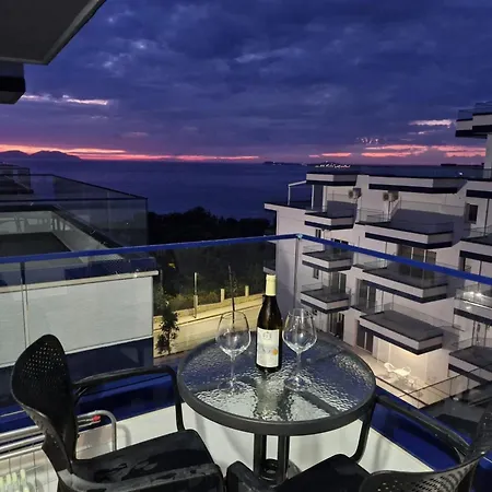 Sunset Vista Retreat Apartament *