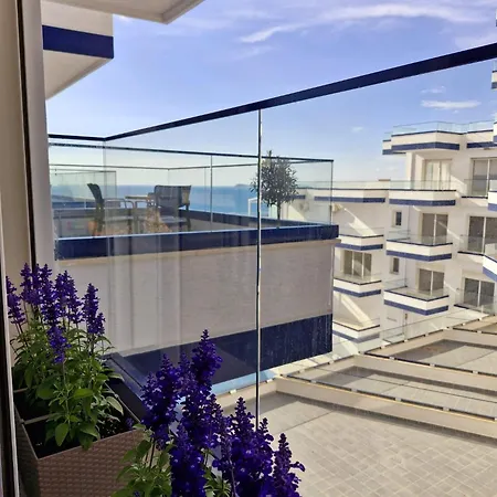 Sunset Vista Retreat *