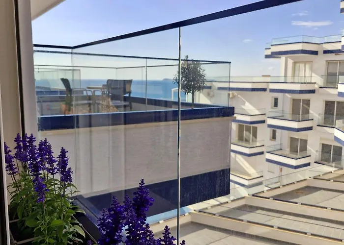 Sunset Vista Retreat *